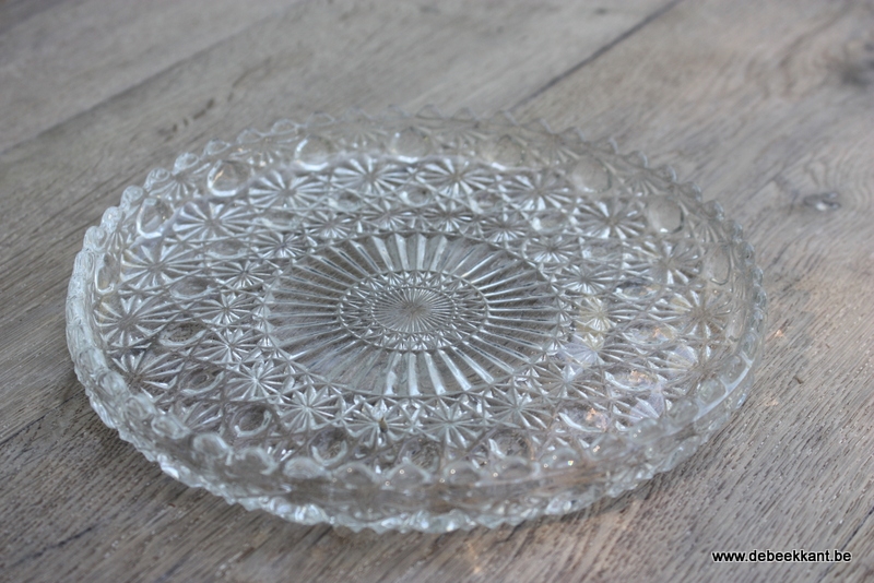 Antiek retro vintage glazen schaaltje opstaande rand geperst glas